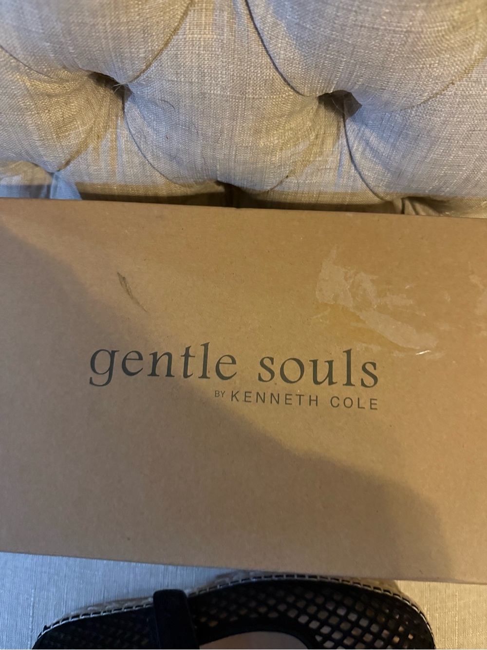 Gentle Souls By Kenneth Cole Women's Sienna Gladiator Sandals Black Nubuck - Picture 7 of 7